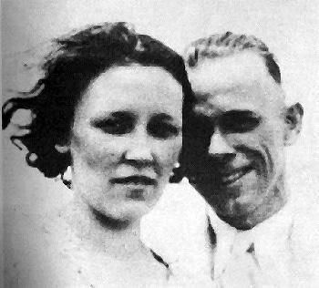 John Dillinger smiling with Mary Longnacker
