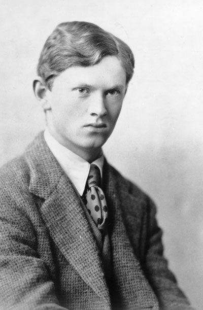 Evelyn Waugh Evelyn Waugh A Biography39 by Selina Hastings review