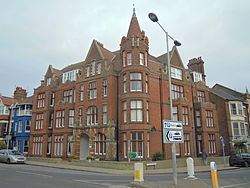 Eversley Hotel, Cromer httpsuploadwikimediaorgwikipediacommonsthu