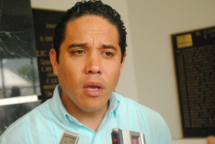 Evodio Velázquez Aguirre GCP DESTAPAN EN ATOYAC AL PERREDISTA EVODIO VELAZQUEZ PARA LA