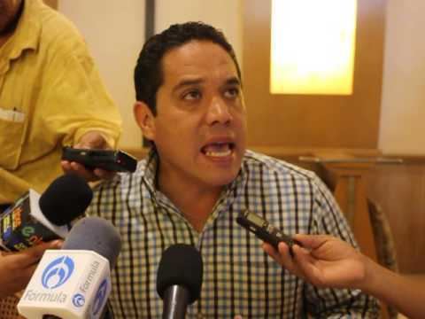 Evodio Velázquez Aguirre Evodio Velazquez AguirreEXIGE RESPETOconferencia de prensa ante