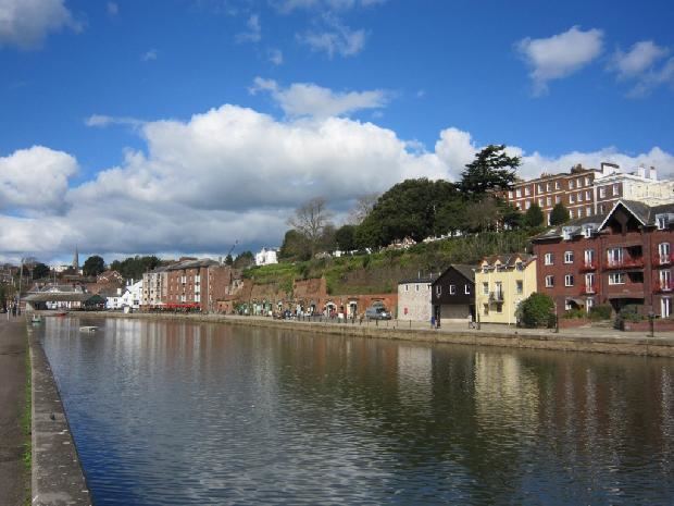 Exeter Quayside 2 bedroom apartment for sale in Clipper Quay Exeter EX2 EX2
