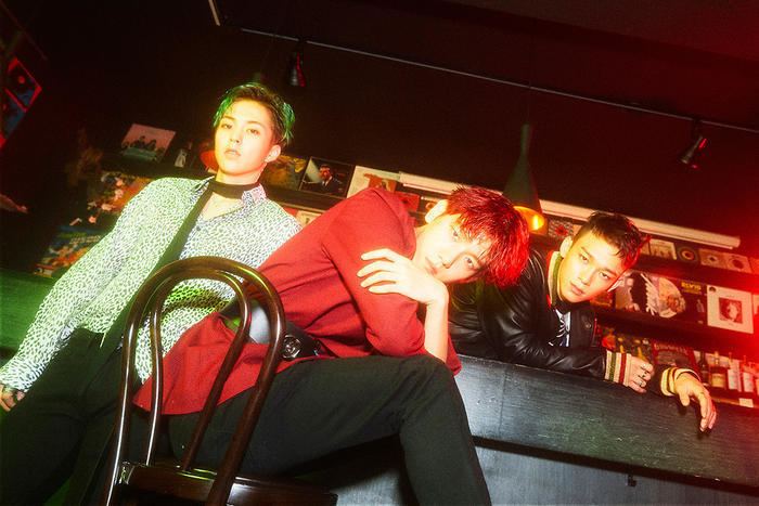 EXO-CBX LISTEN EXOCBX drop an album medley a heap of teaser images SBS