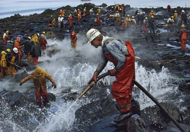 Exxon Valdez oil spill Alaska Oil Spill Exxon Valdez Disaster National Geographic Magazine