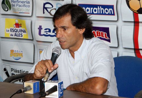 Fabián Bustos Fabin Bustos confirmado como director tcnico del Manta FC VAVELcom
