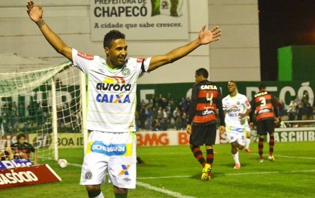 Fabinho Alves Renovado atacante Fabinho Alves estende contrato com a Chapecoense