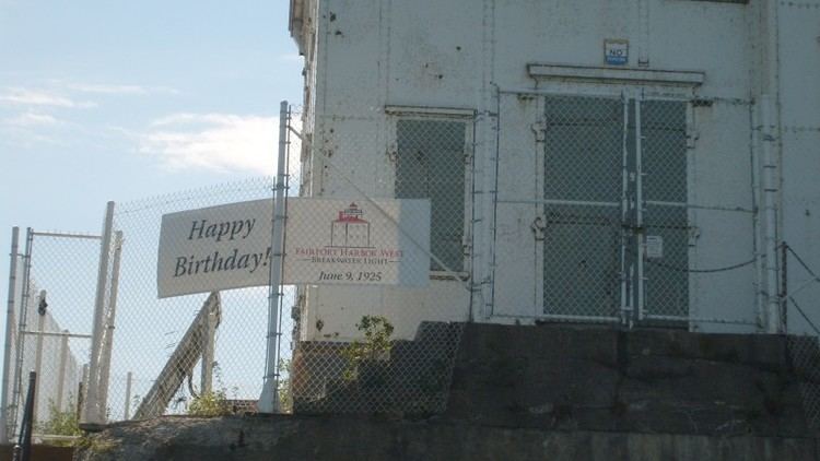 Fairport Harbor West Breakwater Light Happy Birthday West Breakwater Lighthouse Things to do in Lake