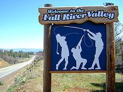 Fall River Mills, California httpsuploadwikimediaorgwikipediacommonsthu