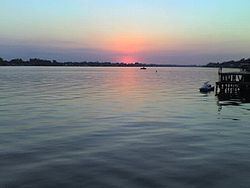 False River (Louisiana) httpsuploadwikimediaorgwikipediacommonsthu