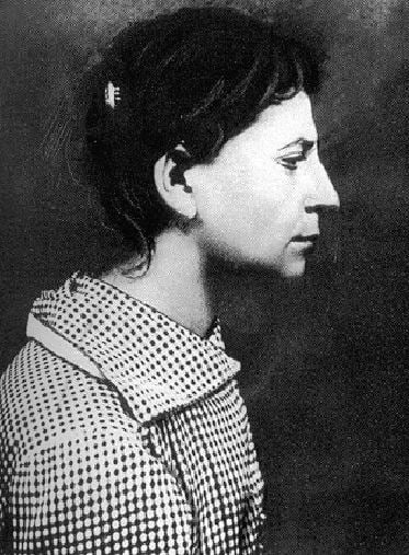Fanny Kaplan Fanny Kaplan the woman who shot Lenin History in an HourHistory