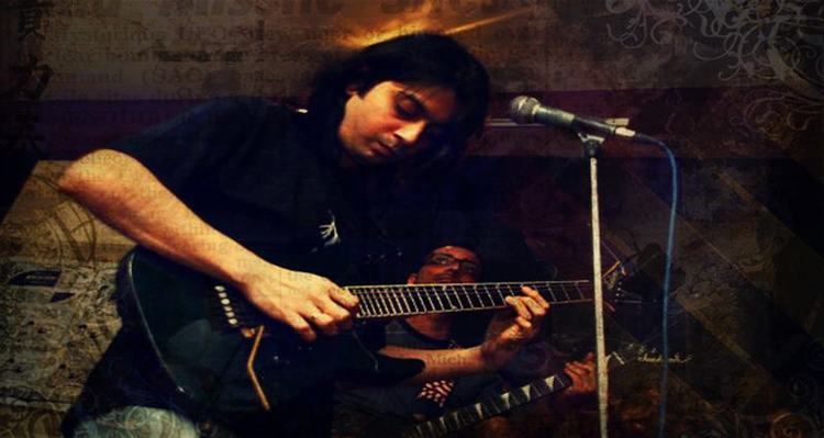 Faraz Anwar Faraz Anwar Live at Base Rock Cafe Watch Videos Pakiumcom
