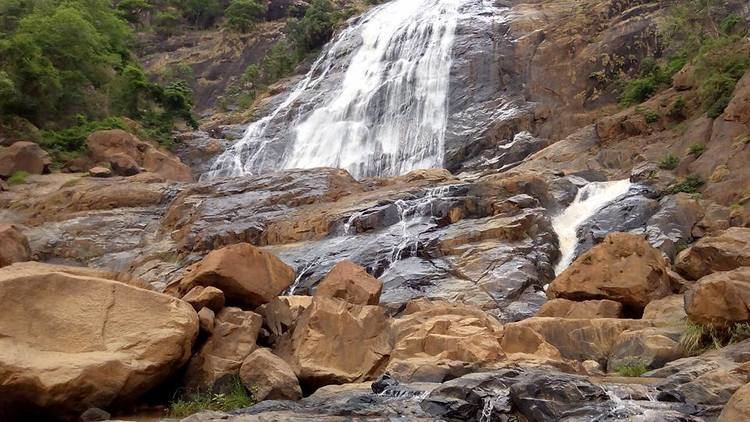Farin Ruwa Falls Amazing Pictures Of Nigeria39s Highest Waterfall Farin Ruwa Falls