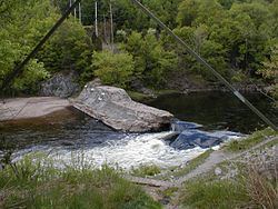 Farmington River httpsuploadwikimediaorgwikipediaenthumbe