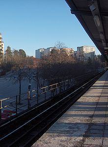 Farsta strand metro station httpsuploadwikimediaorgwikipediacommonsthu
