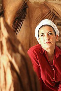Fatemeh Emdadian httpsuploadwikimediaorgwikipediacommonsthu