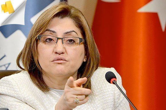 Fatma Şahin AKP39den Fatma ahin39e yurtd yasa 39FET39 phesi mi soL