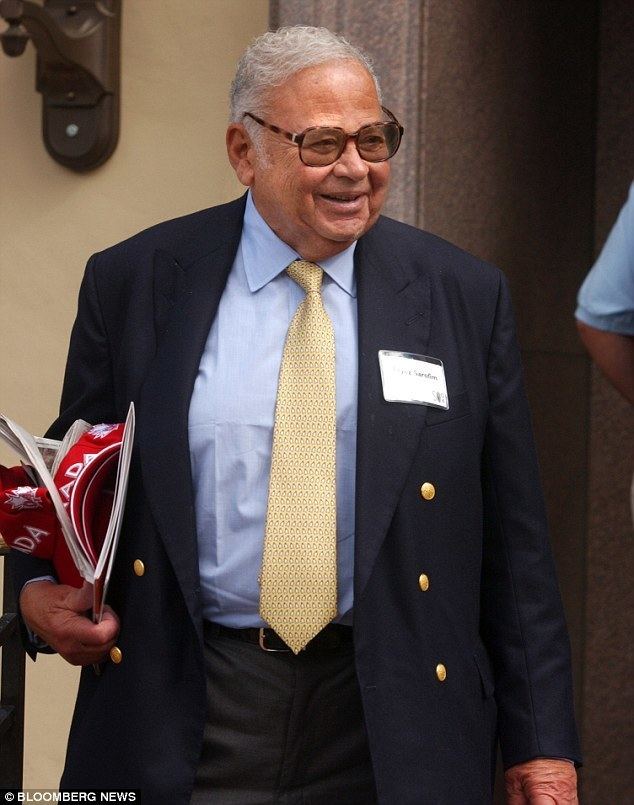 Fayez Sarofim Texas billionaire 85 set to marry his son39s motherin