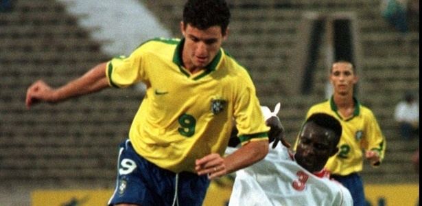 Fabio Pinto Excompanheiro de Ronaldinho Gacho na seleo de base