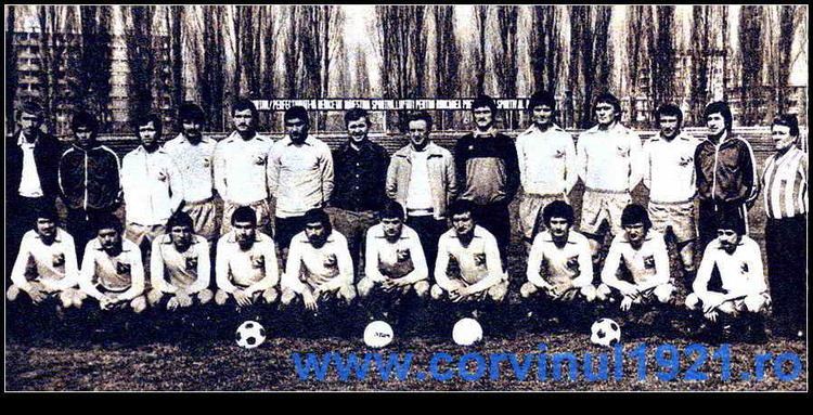 FC Corvinul Hunedoara Corvinul 1921 Hunedoara Siteul suporterilor Corvinisti Nimeni