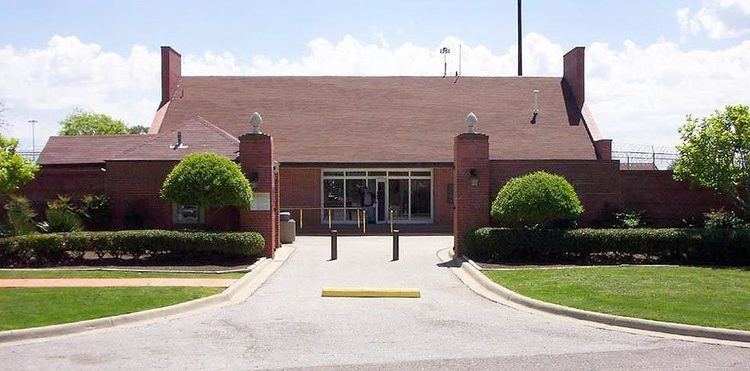 Federal Correctional Institution, Seagoville