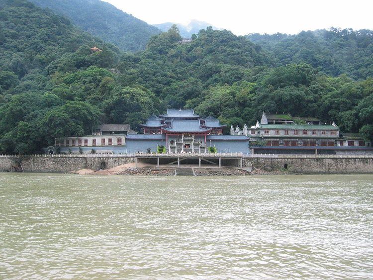 Feilai Temple (Qingyuan)