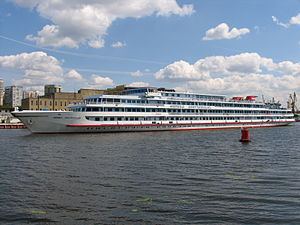 Feliks Dzerzhinskiy (ship) httpsuploadwikimediaorgwikipediacommonsthu
