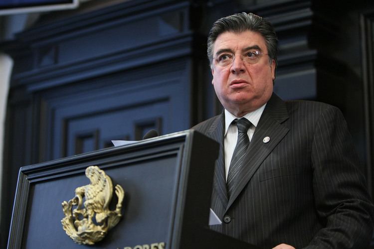Felipe González González Busca PAN expulsar a exgobernador por acudir a actos de MC Proceso