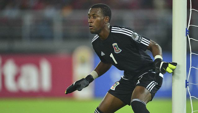 Felipe Ovono Felipe Ovono signs with Orlando Pirates News Kick Off