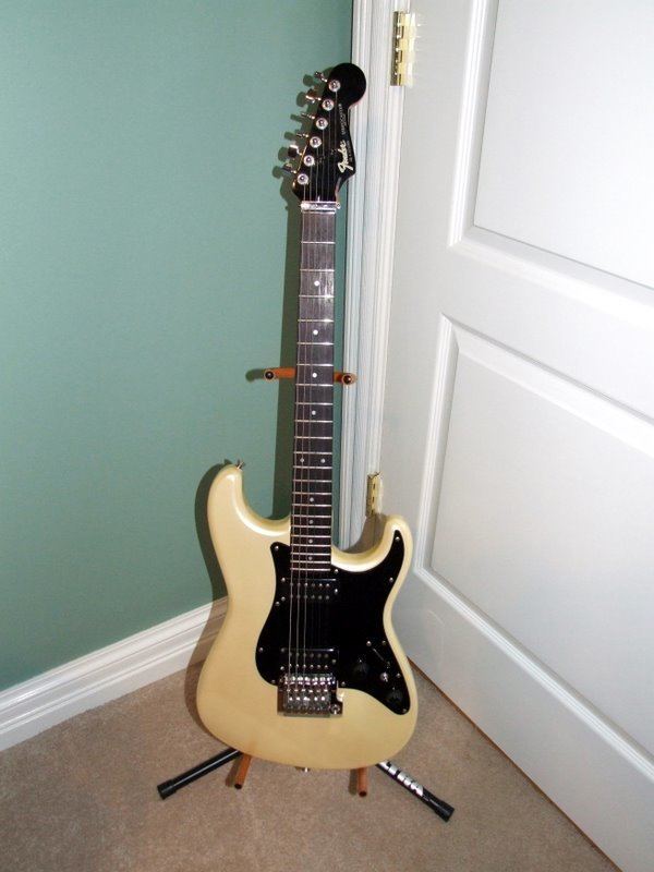 Fender Contemporary Stratocaster Japan