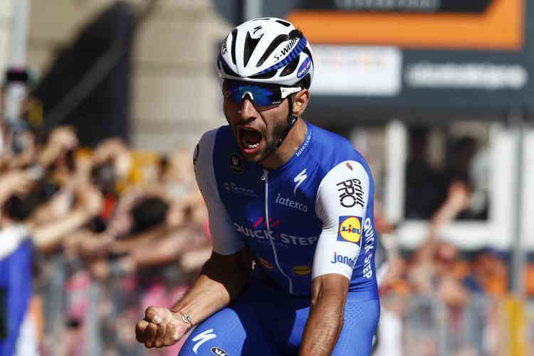 Fernando Gaviria Impresionante Fernando Gaviria gana la etapa 3 del Giro de Italia