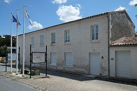 Ferrières, Charente-Maritime httpsuploadwikimediaorgwikipediacommonsthu