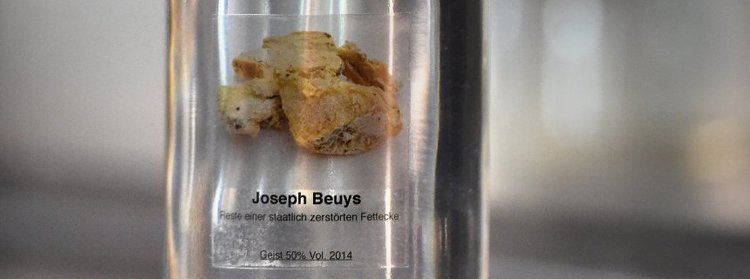 Fettecke Joseph Beuys39 Fettecke Streit um Schnaps in Dsseldorf beigelegt