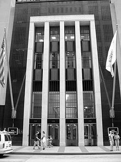 Field Building (Chicago) httpsuploadwikimediaorgwikipediacommonsthu