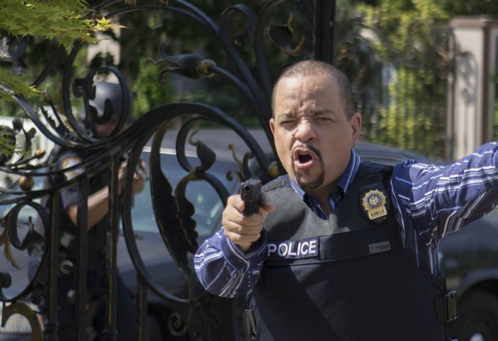 Fin Tutuola LAW amp ORDER SVU Season 16 Episode 1 Photos Girls Disappeared Page
