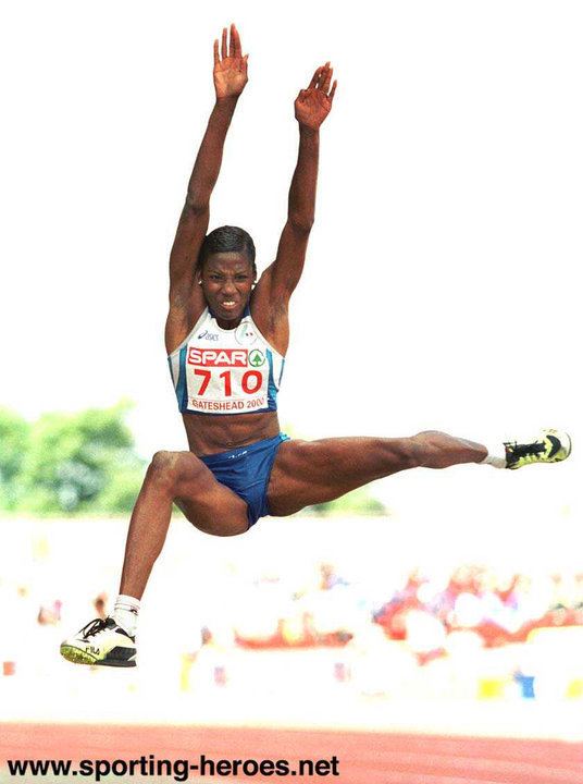 Athletics - Norwich Union British Grand Prix - Crystal Palace. Fiona May in  action in the women's long jump Stock Photo - Alamy