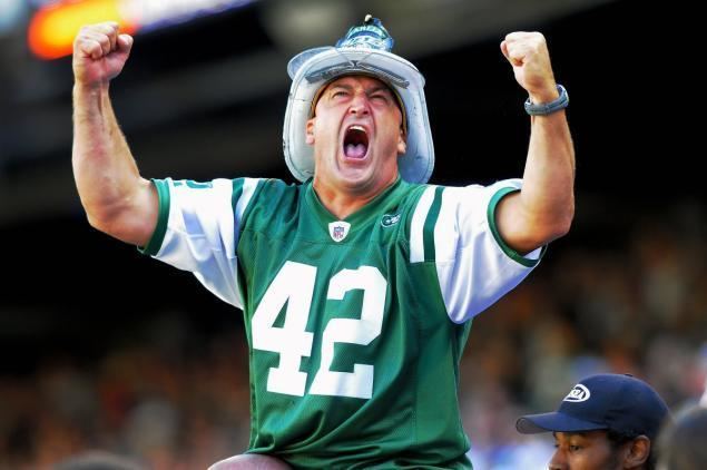 Fireman Ed Jets tried to woo superfan Fireman Ed out of retirement at