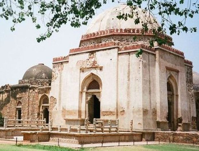 Firoz Shah Swapna Liddle introduces the tomb of Firoz Shah Tughlaq