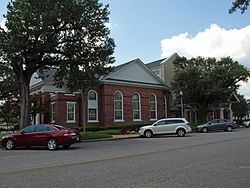 First Baptist Church (Bay Minette, Alabama) httpsuploadwikimediaorgwikipediacommonsthu