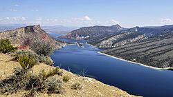 Flaming Gorge Reservoir httpsuploadwikimediaorgwikipediacommonsthu