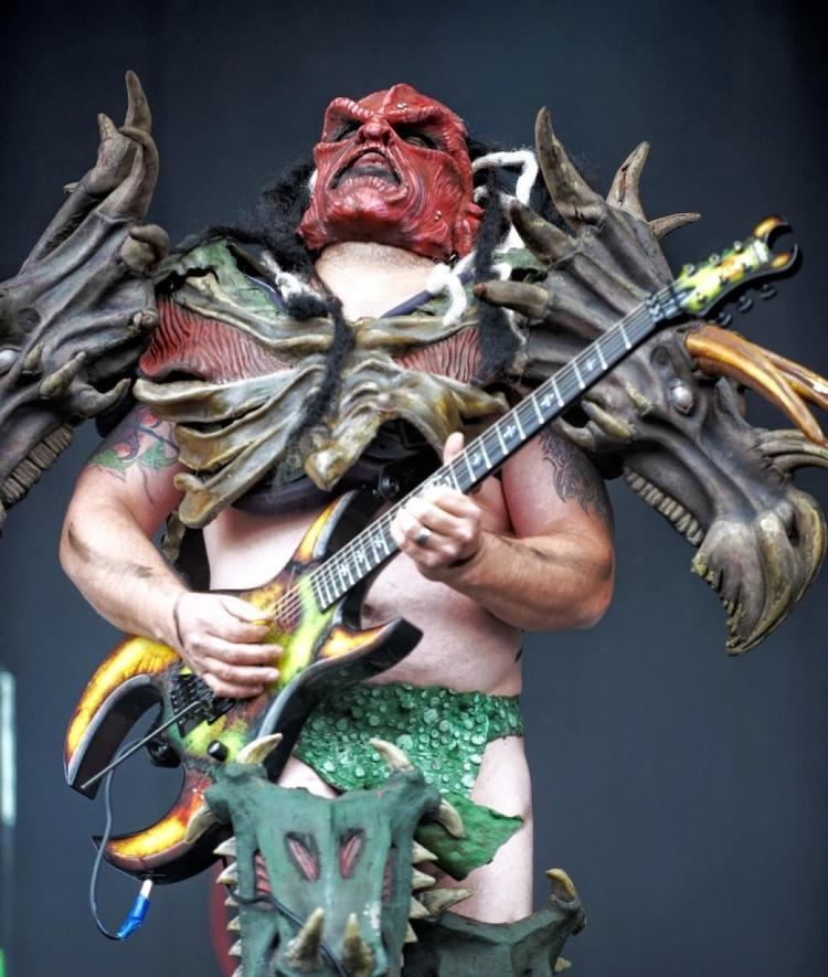 Flattus Maximus GWAR vows to continue tour in honor of late guitarist NY