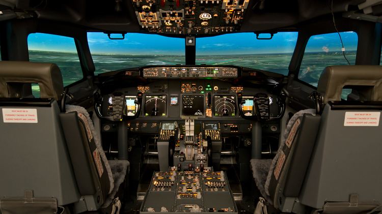 Flight simulator MPL Simulator solutions Boeing 737800 flight simulator