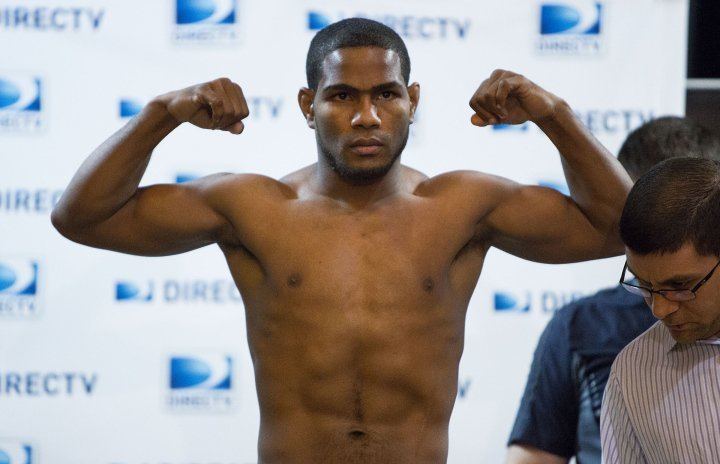 Félix Díaz (boxer) Felix Diaz Picks Apart Sammy Vasquez Jr For Decision Win Boxing News