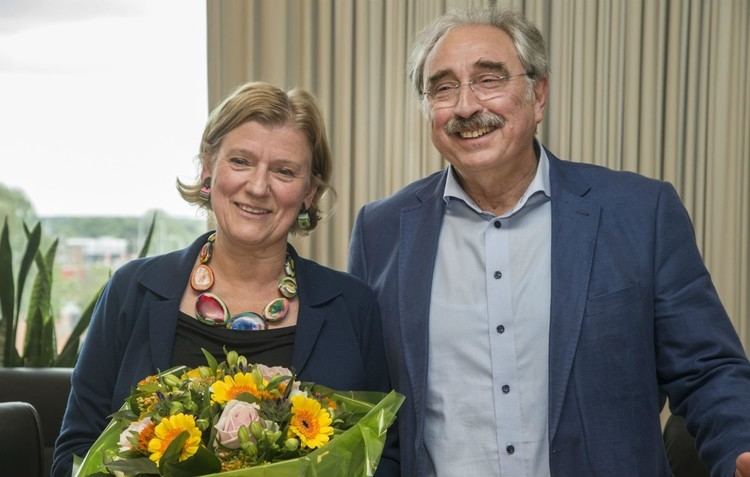 Flor Joosen Voorzitter Flor Joosen geeft fakkel door UNIZO provincie Antwerpen