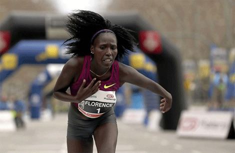 Florence Kiplagat Florence Kiplagat breaks world halfmarathon record in Barcelona