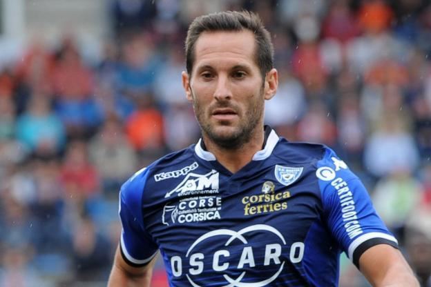 Florian Marange Foot Ligue 1 SCB Bastia prolonge Thomas Vincensini et Florian