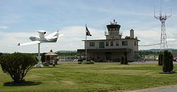 Floyd Bennett Memorial Airport httpsuploadwikimediaorgwikipediacommonsthu