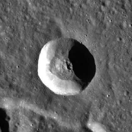 Focas (lunar crater)