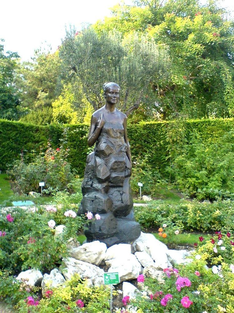 Fontvieille Park and Princess Grace Rose Garden