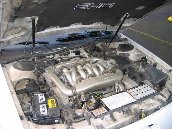 Ford SHO V6 engine
