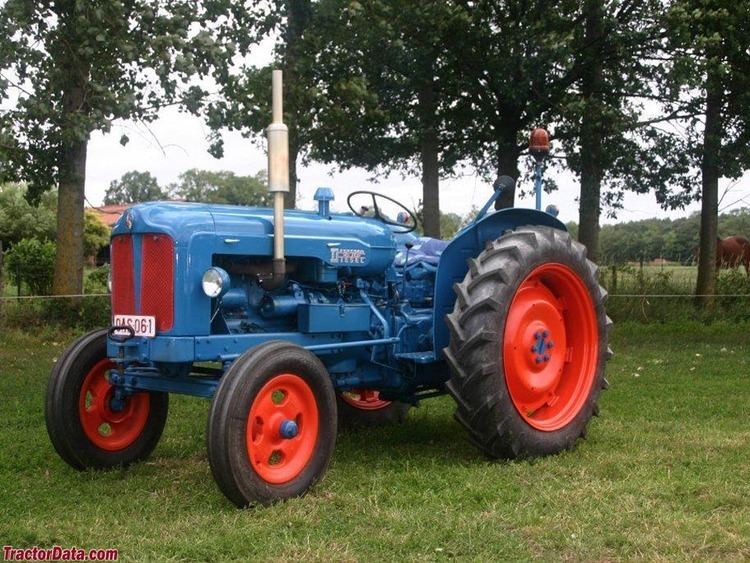 Fordson TractorDatacom Fordson E1A New Major tractor photos information